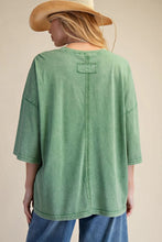 Load image into Gallery viewer, EASEL NUMBER GRAPHIC WASHED BOXY TOP
