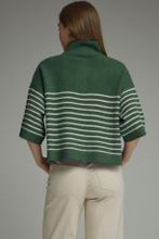 Load image into Gallery viewer, ENTRO STRIPED SHORTSLEEVED PULLOVER
