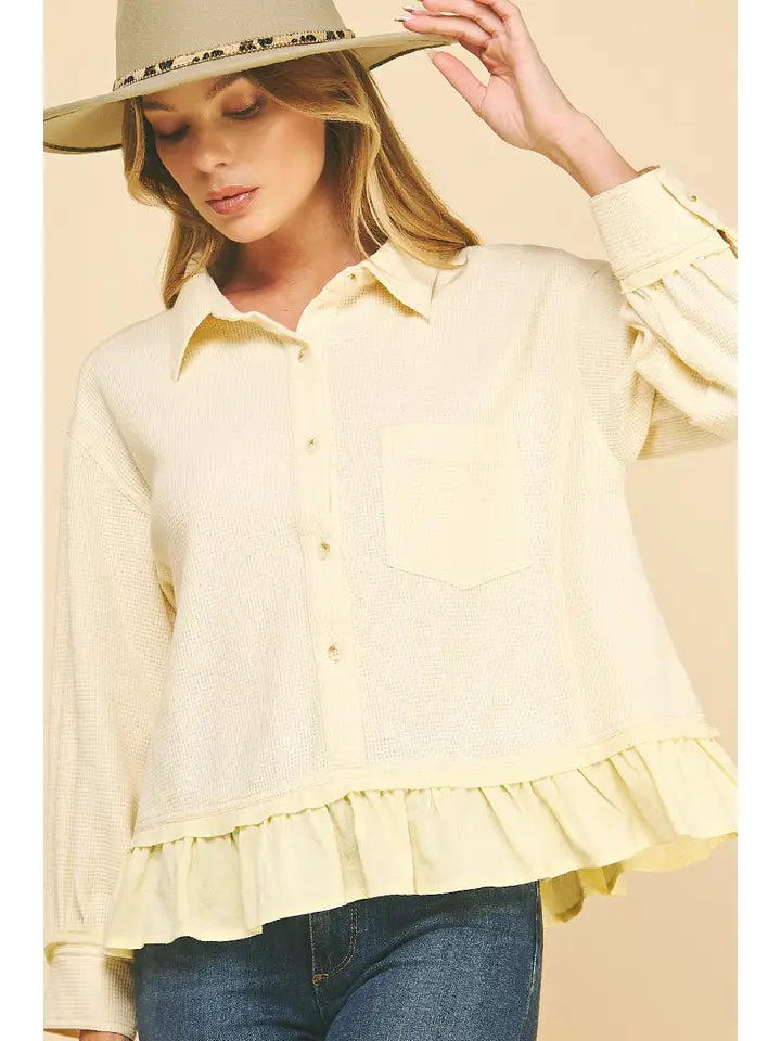 LIME N CHILI WAFFLE BUTTON DOWN RUFFLE TOP CREAM