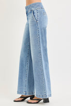 Load image into Gallery viewer, RISEN TUMMY CONTROL MID RISE WIDE LEG WIDE WAIST BAND STRETCHY JEANS
