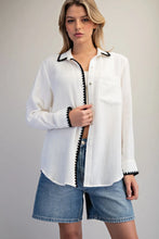 Load image into Gallery viewer, EE:SOME SCALLOP TRIM COTTON GAUZE BLOUSE

