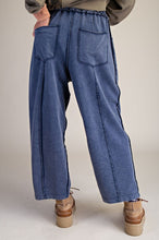Load image into Gallery viewer, EASEL MINERAL WASHED TERRY KNIT BARREL PANTS
