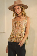 Load image into Gallery viewer, ODDI FLORAL PRINT LACE CAMI WITH RUFFLED HEM
