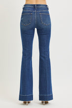 Load image into Gallery viewer, RISEN TUMMY CONTROL HIGH RISE FLARE JEANS
