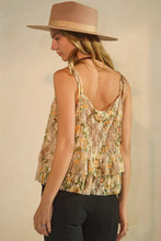 Load image into Gallery viewer, ODDI FLORAL PRINT LACE CAMI WITH RUFFLED HEM
