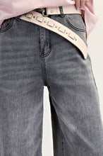 Load image into Gallery viewer, EASEL SOFT WASHED STRETCH DENIM PANTS
