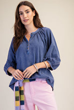 Load image into Gallery viewer, EASEL WASHED COTTON SLUB BUTTON FRONT HENELY TOP
