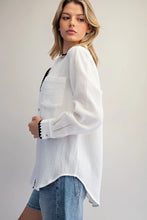 Load image into Gallery viewer, EE:SOME SCALLOP TRIM COTTON GAUZE BLOUSE
