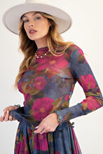 Load image into Gallery viewer, EASEL LONG SLEEVE FLORAL PRINTED MESH FITTED TOPg
