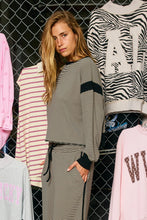 Load image into Gallery viewer, BUCKETLIST CONTRAST CRISS CROSS BACK LONG SLEEVE
