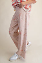 Load image into Gallery viewer, EASEL CROSS STITCH PATTERN PRINTED WASHED TWILL PANTS

