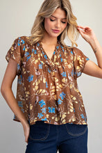 Load image into Gallery viewer, EESOME FLORAL PRINTED SPLIT NECK SHORT SLEEVE BLOUSE
