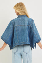Load image into Gallery viewer, RISEN FLOWY SQUARE CAPE JACKET
