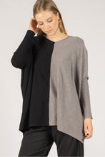 Load image into Gallery viewer, BEFORE YOU COLLECTION COLORBLOCK V-NECK
