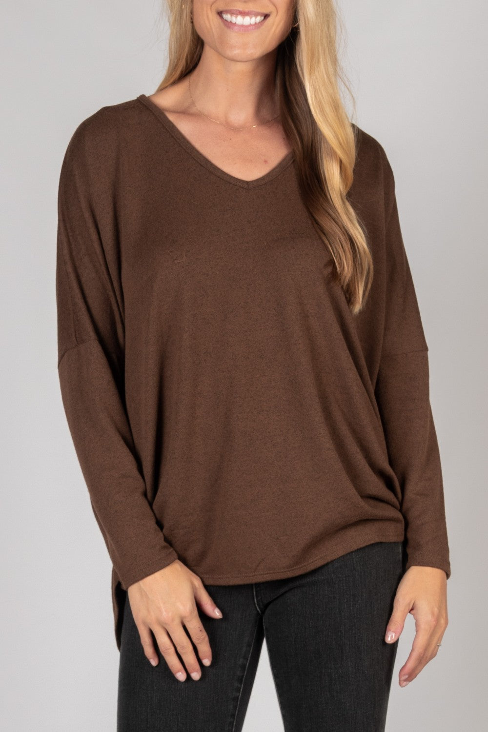 BEFORE YOU COLLECTION HACCI FABRIC V-NECK DOLMAN SLEEVE TOP COCOA