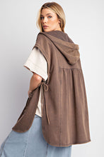 Load image into Gallery viewer, EASEL MINERAL WASHED TERRY KNIT HOODED VEST
