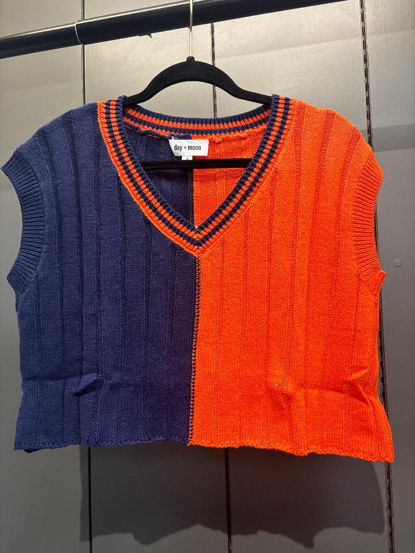 DAY AND MOON COLLEGIATE SWEATER VEST