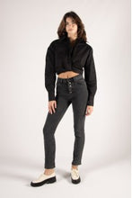 Load image into Gallery viewer, BEFORE YOU COLLECTION COTTON CROPPED LONG SLEEVE TOP BLACK
