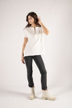 Load image into Gallery viewer, BEFORE YOU COLLECTION COTTON SLUB V NECK SS TEE
