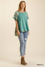 Load image into Gallery viewer, UMGEE MULTI PRINTED ROUND NECK HIGH LOW SCOOP TOP
