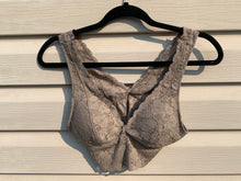 Load image into Gallery viewer, Lace V-neck Padded Bralette

