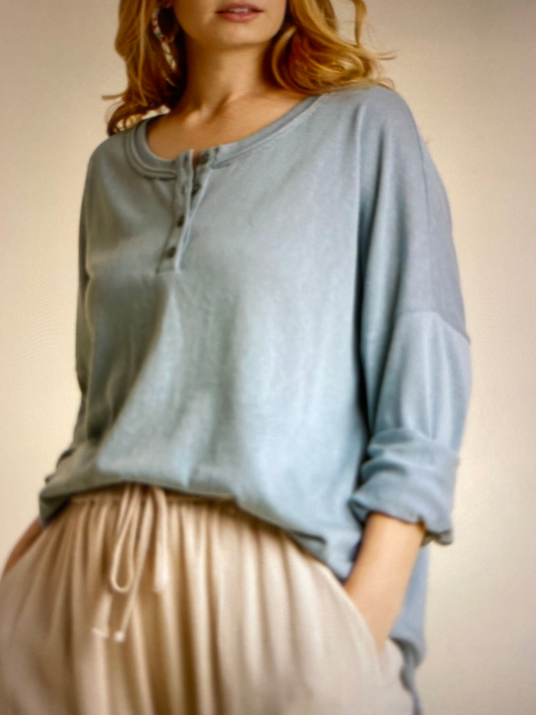 UMGEE BUTTON FRONT LONG SLEEVE TOP