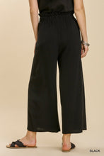 Load image into Gallery viewer, UMGEE LINEN BLEND WIDE LEG CROPPED PANTS W REMOVABLE TIE BELT
